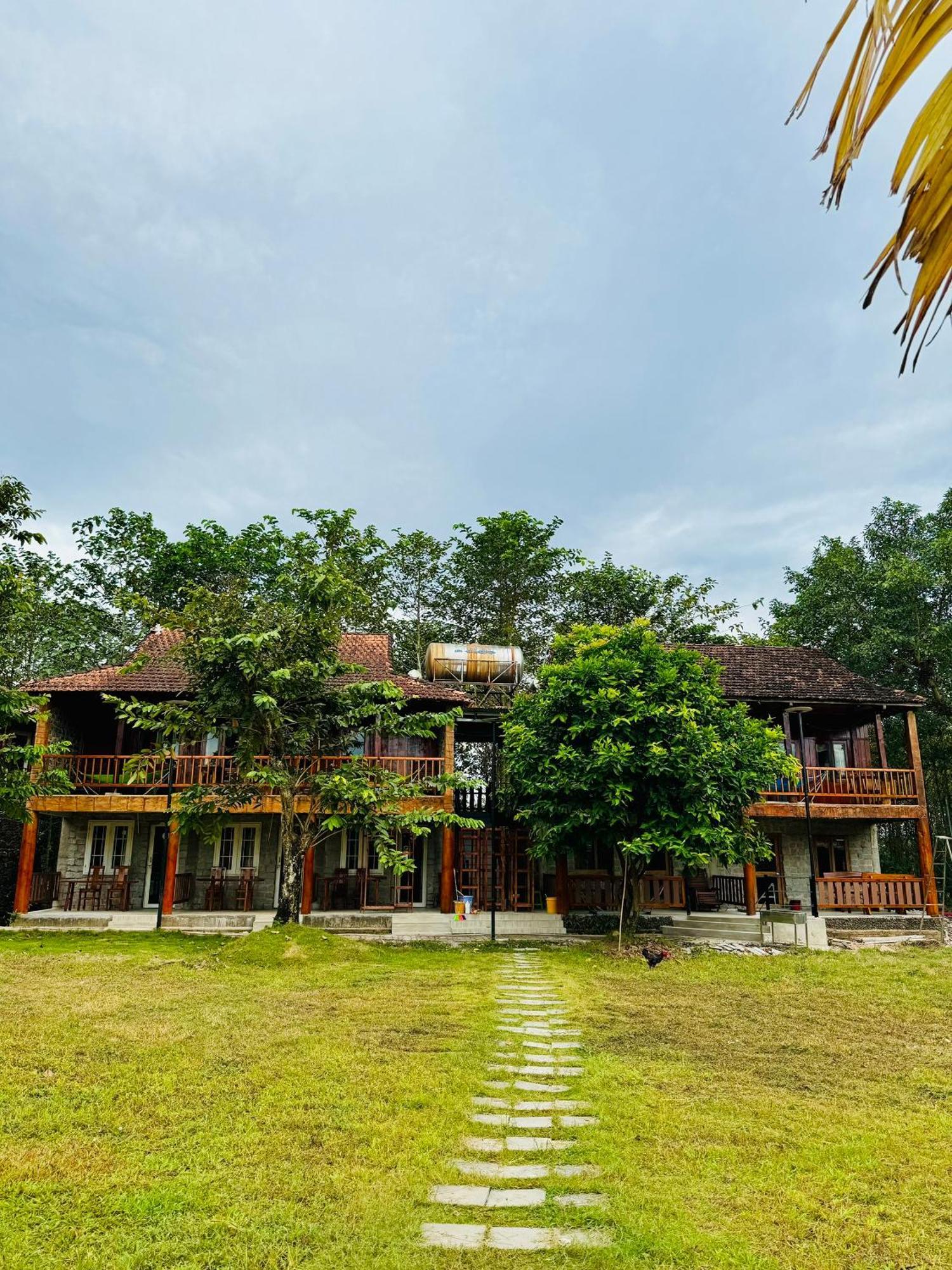 Lava Rock Viet Nam Lodge Anhfly Resort Nam Cát Tiên Exterior foto